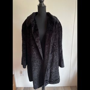 Gallery Woman trench coat- 1X- No flaws